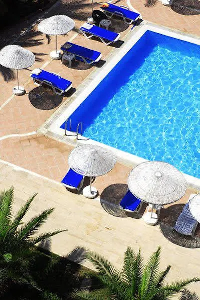 קוסדסי City'S Hill Hotel